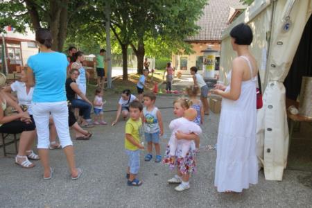 KNOBLEHARJEVO 2012- Otroški živ žav 40